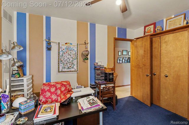 136 Endicott Drive, Oceola Township, MI 48843