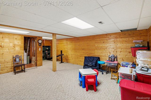 136 Endicott Drive, Oceola Township, MI 48843