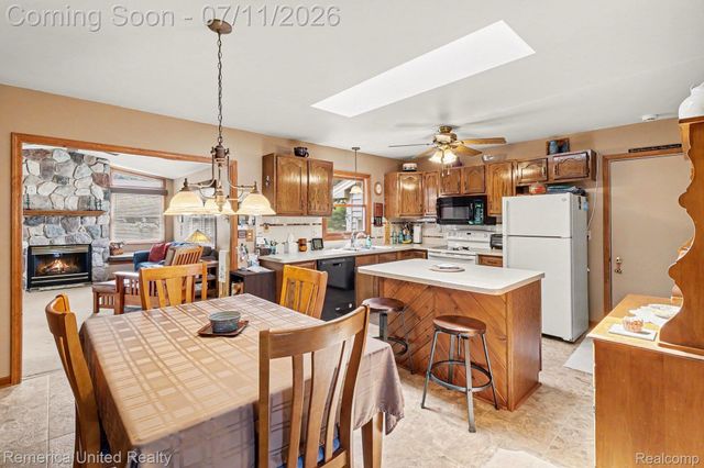 136 Endicott Drive, Oceola Township, MI 48843