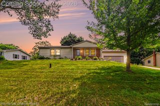 136 Endicott Drive, Oceola Township, MI 48843