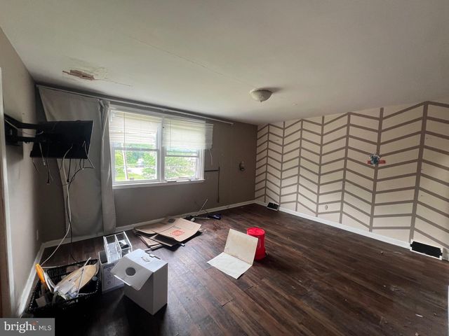 12037 ACADEMY RD, Philadelphia, PA 19154