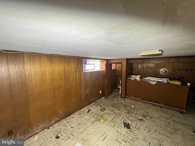 12037 ACADEMY RD, Philadelphia, PA 19154