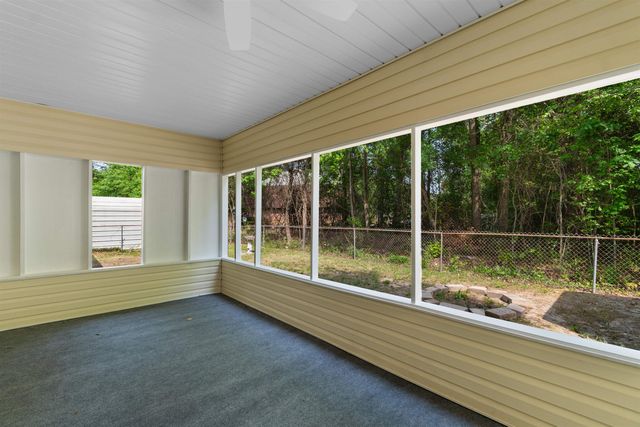 614 Lesia Ln., Conway, SC 29527