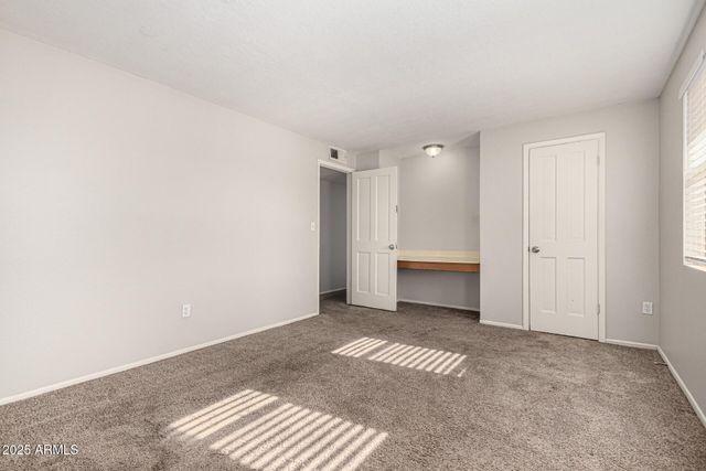 5028 W ROANOKE Avenue, Phoenix, AZ 85035