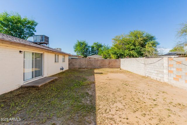 5028 W ROANOKE Avenue, Phoenix, AZ 85035