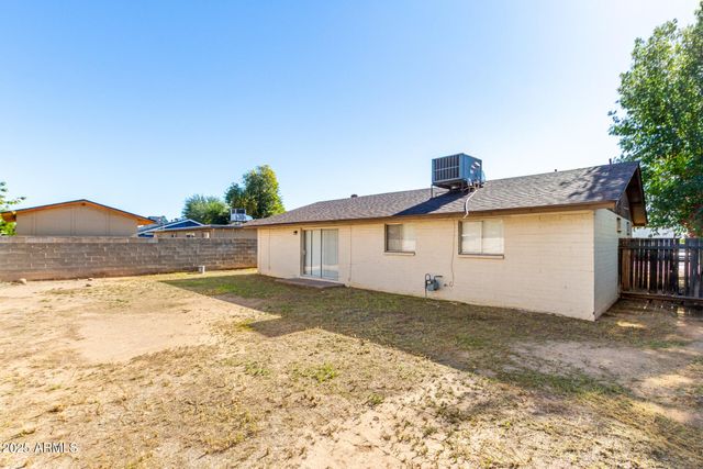 5028 W ROANOKE Avenue, Phoenix, AZ 85035