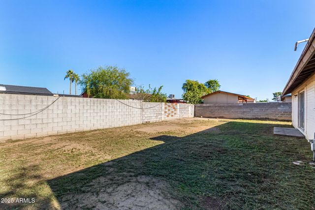 5028 W ROANOKE Avenue, Phoenix, AZ 85035