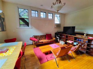 10 Hilliard St 2, Cambridge, MA 02138