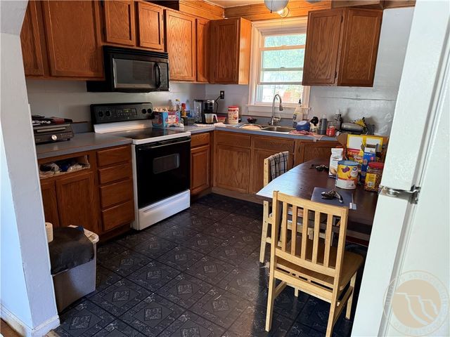 3211 4th AVENUE S, Billings, MT 59101