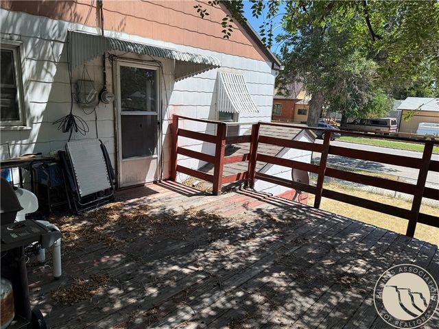 3211 4th AVENUE S, Billings, MT 59101
