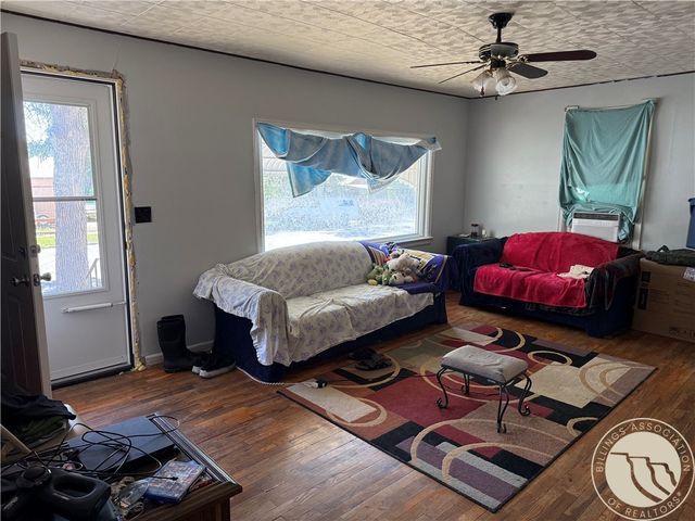 3211 4th AVENUE S, Billings, MT 59101