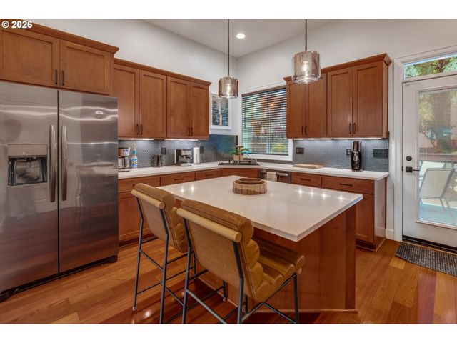 8229 N EDISON St, Portland, OR 97203