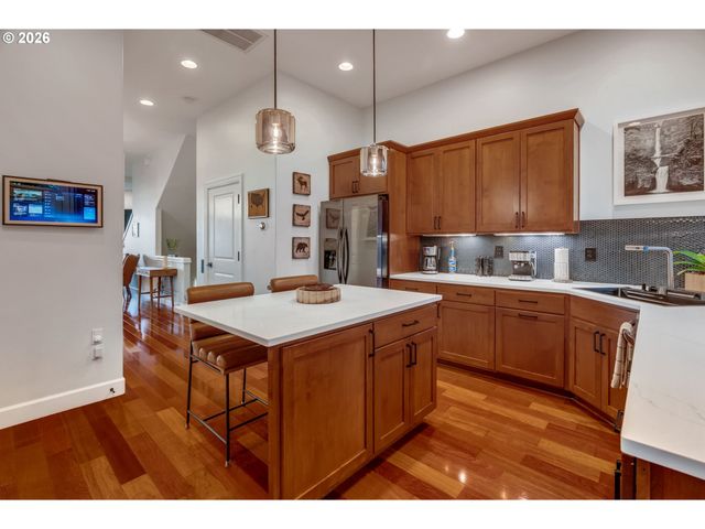 8229 N EDISON St, Portland, OR 97203