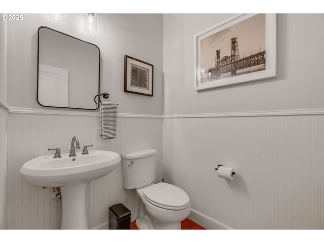 8229 N EDISON St, Portland, OR 97203