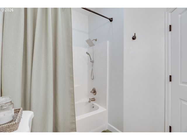 8229 N EDISON St, Portland, OR 97203