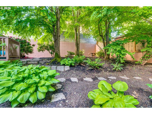 8229 N EDISON St, Portland, OR 97203