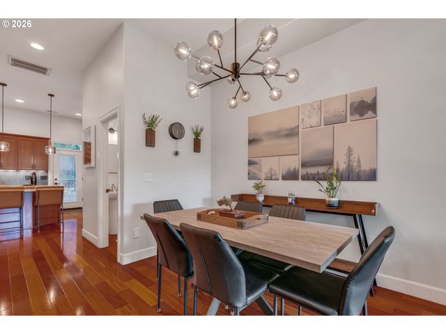 8229 N EDISON St, Portland, OR 97203