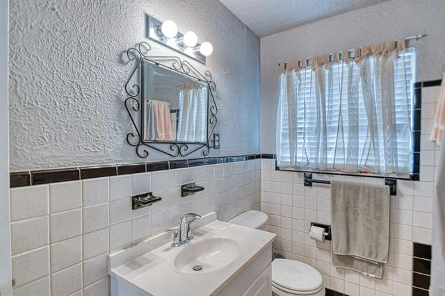 1203 Barbour Street, Norman, OK 73069