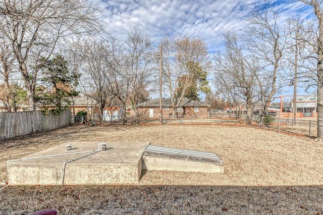 1203 Barbour Street, Norman, OK 73069