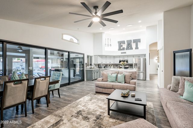 4878 W CARLA VISTA Court, Chandler, AZ 85226