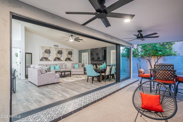 4878 W CARLA VISTA Court, Chandler, AZ 85226