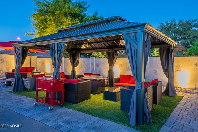 4878 W CARLA VISTA Court, Chandler, AZ 85226