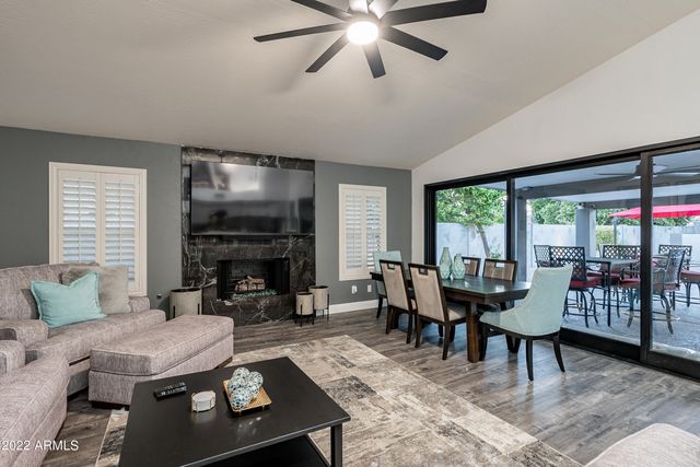 4878 W CARLA VISTA Court, Chandler, AZ 85226