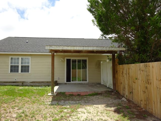 212 Faison Lane, Hubert, NC 28539