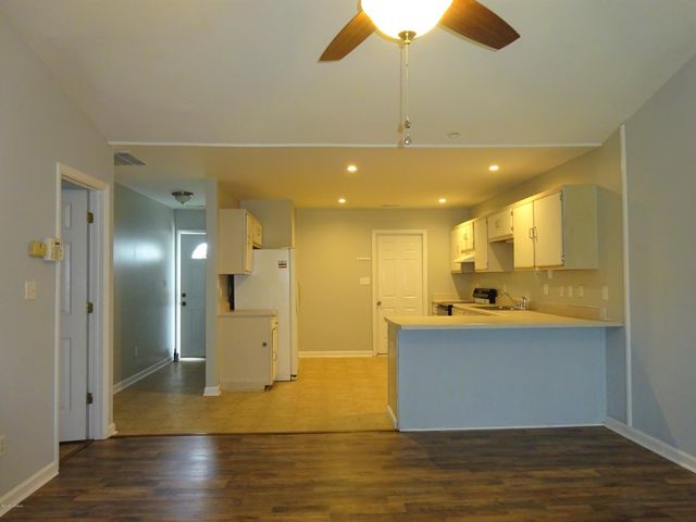 212 Faison Lane, Hubert, NC 28539