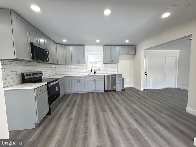 574 JULIANA DR, Vineland, NJ 08360