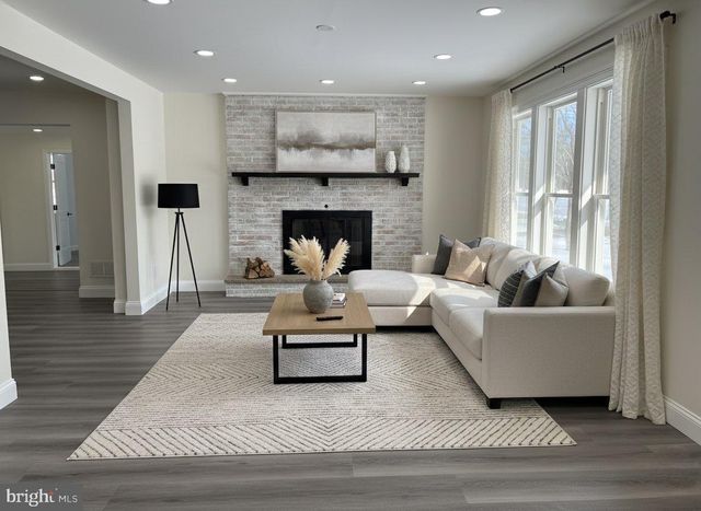 574 JULIANA DR, Vineland, NJ 08360