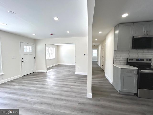 574 JULIANA DR, Vineland, NJ 08360