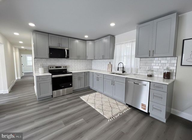 574 JULIANA DR, Vineland, NJ 08360