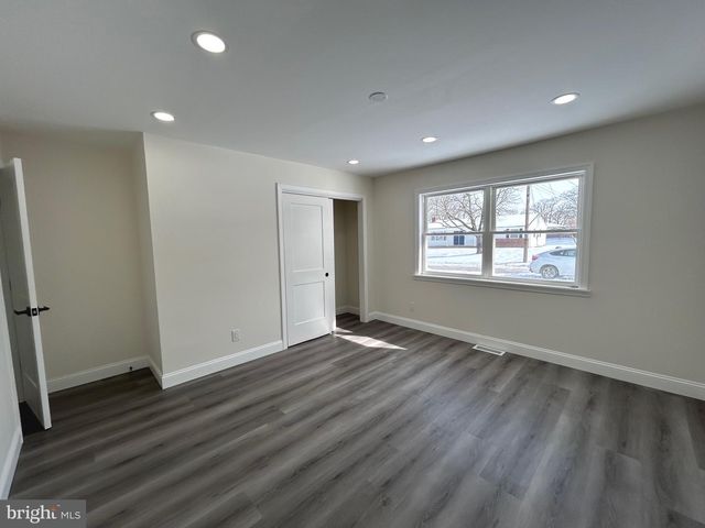 574 JULIANA DR, Vineland, NJ 08360