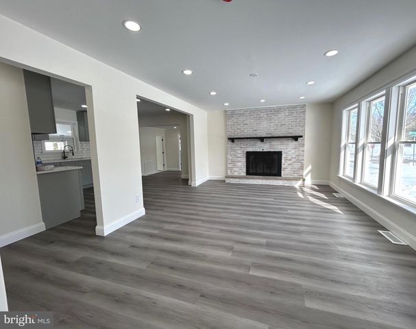 574 JULIANA DR, Vineland, NJ 08360