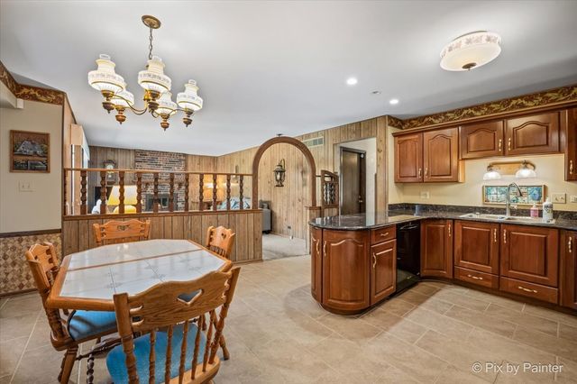 8535 Harvest Lane, Darien, IL 60561