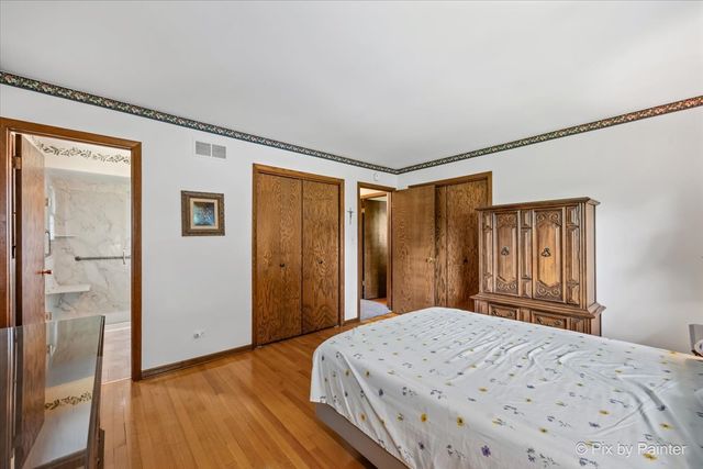 8535 Harvest Lane, Darien, IL 60561