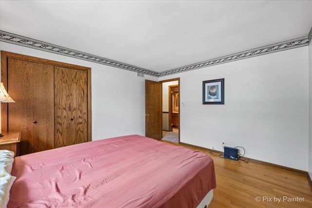 8535 Harvest Lane, Darien, IL 60561
