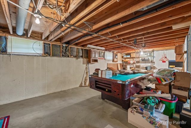 8535 Harvest Lane, Darien, IL 60561