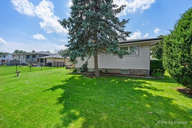 8535 Harvest Lane, Darien, IL 60561