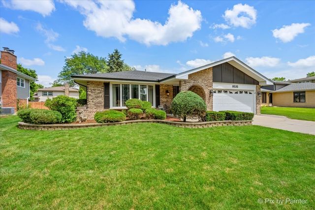8535 Harvest Lane, Darien, IL 60561