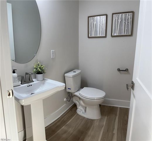 166 Luanita LN, Newport News, VA 23606