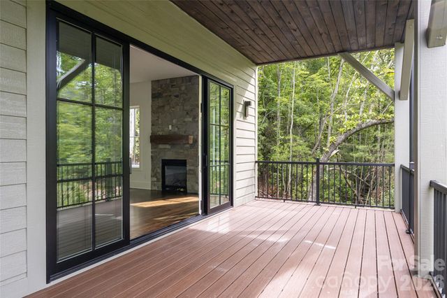 58 Blackgum Court, Hendersonville, NC 28739