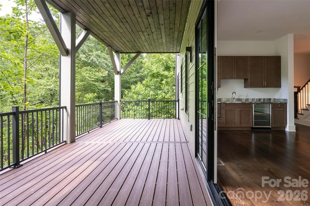 58 Blackgum Court, Hendersonville, NC 28739