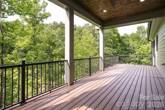 58 Blackgum Court, Hendersonville, NC 28739