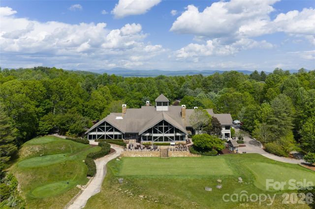58 Blackgum Court, Hendersonville, NC 28739