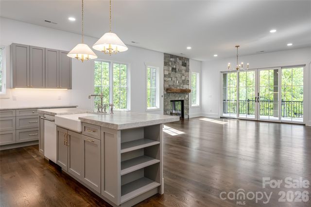 58 Blackgum Court, Hendersonville, NC 28739