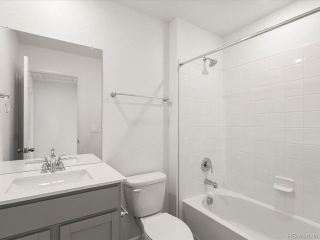 1620 Riverplace Drive 3, Windsor, CO 80550