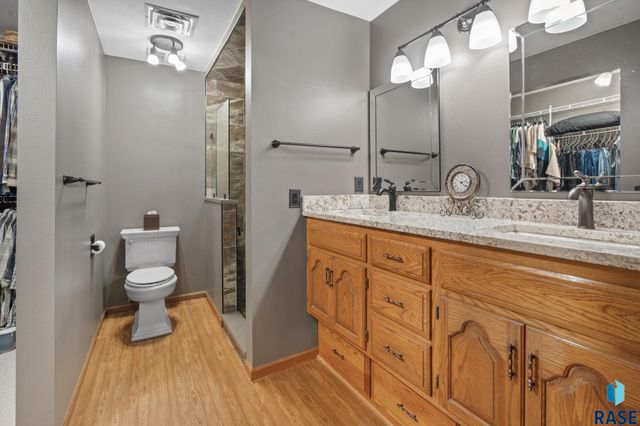 4204 S Minnesota Ave Avenue 103, Sioux Falls, SD 57105