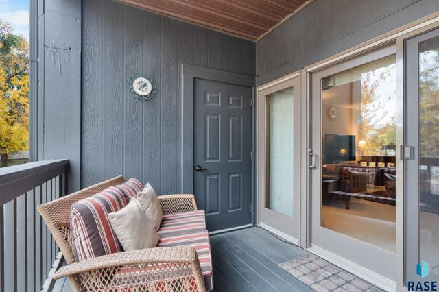 4204 S Minnesota Ave Avenue 103, Sioux Falls, SD 57105